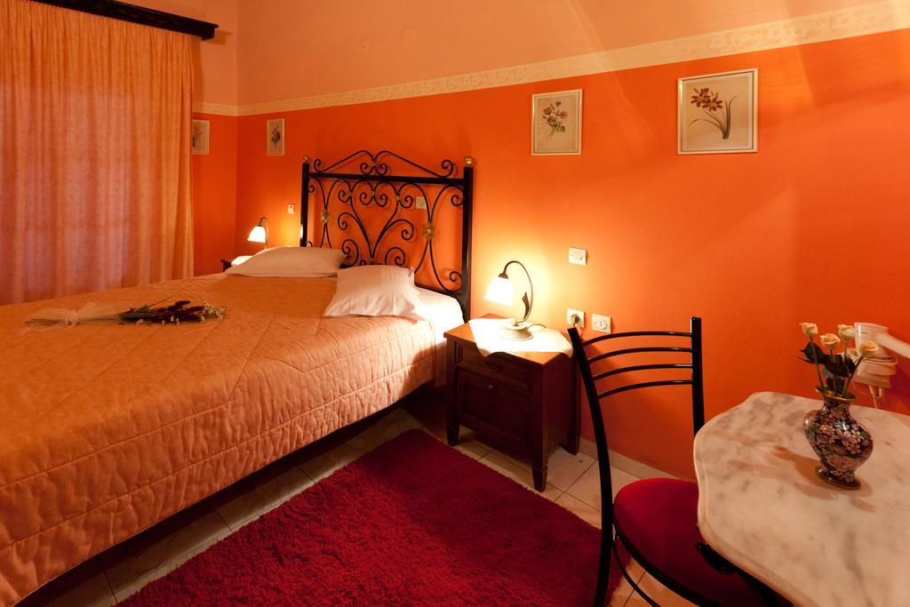 Pension Eleni Нафпліон Номер фото